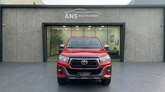 TOYOTA HILUX 2.8 SRX 4X4 CD 16V DIESEL 4P AUTOMÁTICO